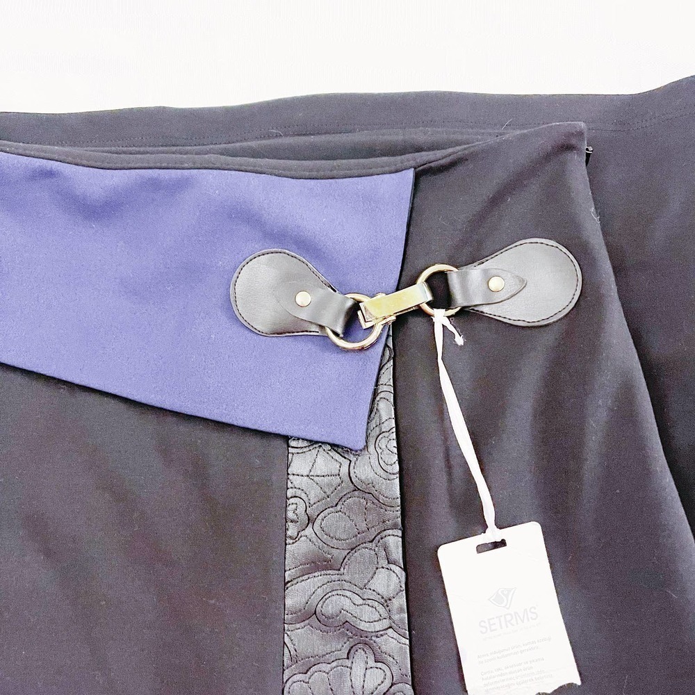 SETRMS Black Block Patterned Long A-Line Skirt NW… - image 6